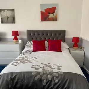  Apartment Chateau Dale